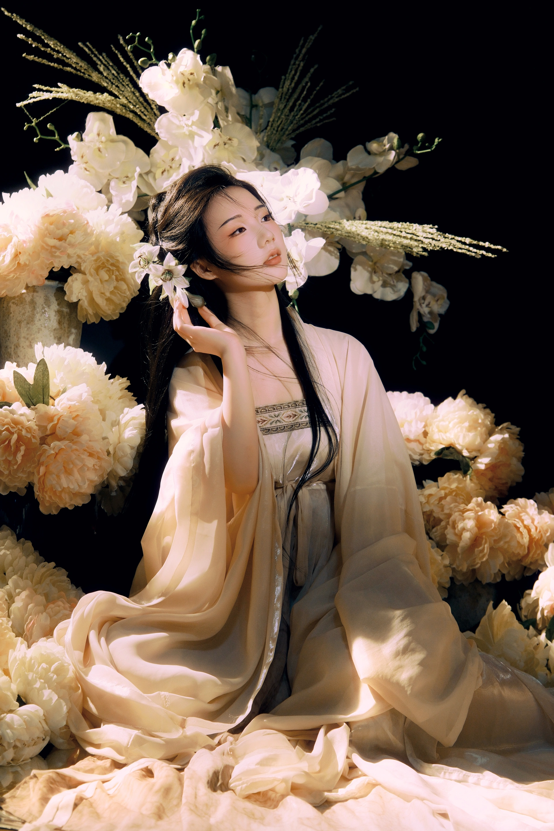 [YITUYU艺图语]2025.02.18 花下怜 人贵雨儿 3
